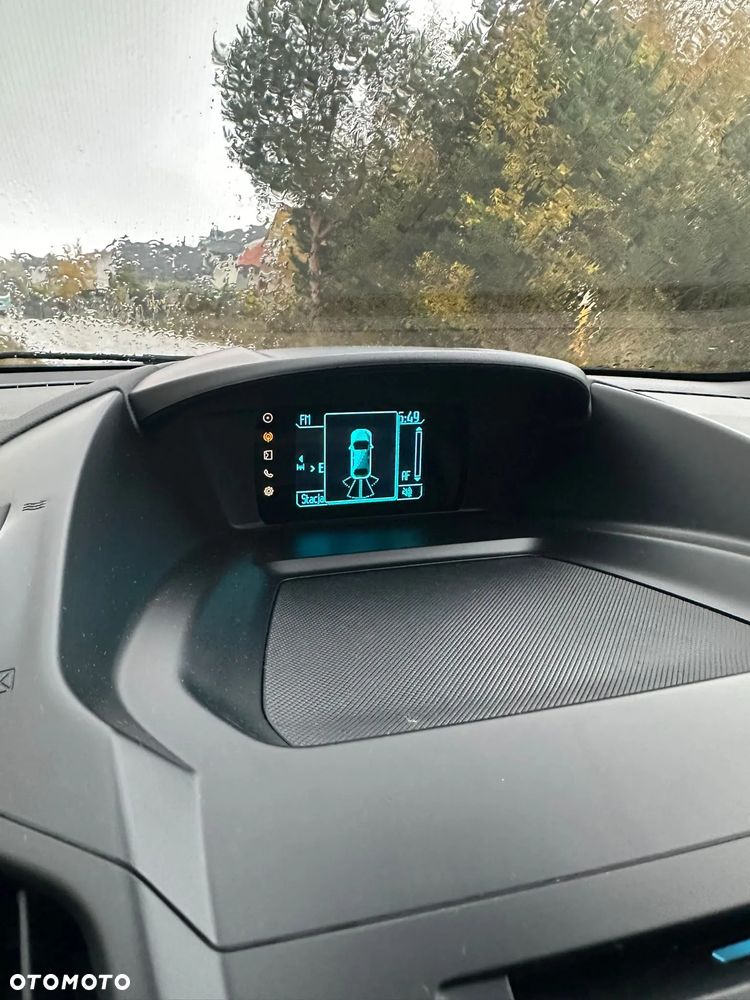 Ford Kuga 2.0 TDCi 4x4 Titanium - 26