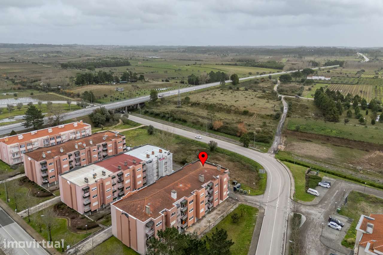 Espaçoso T2 - Localização Privilegiada -   Cantanhede - Grande imagem: 3/29