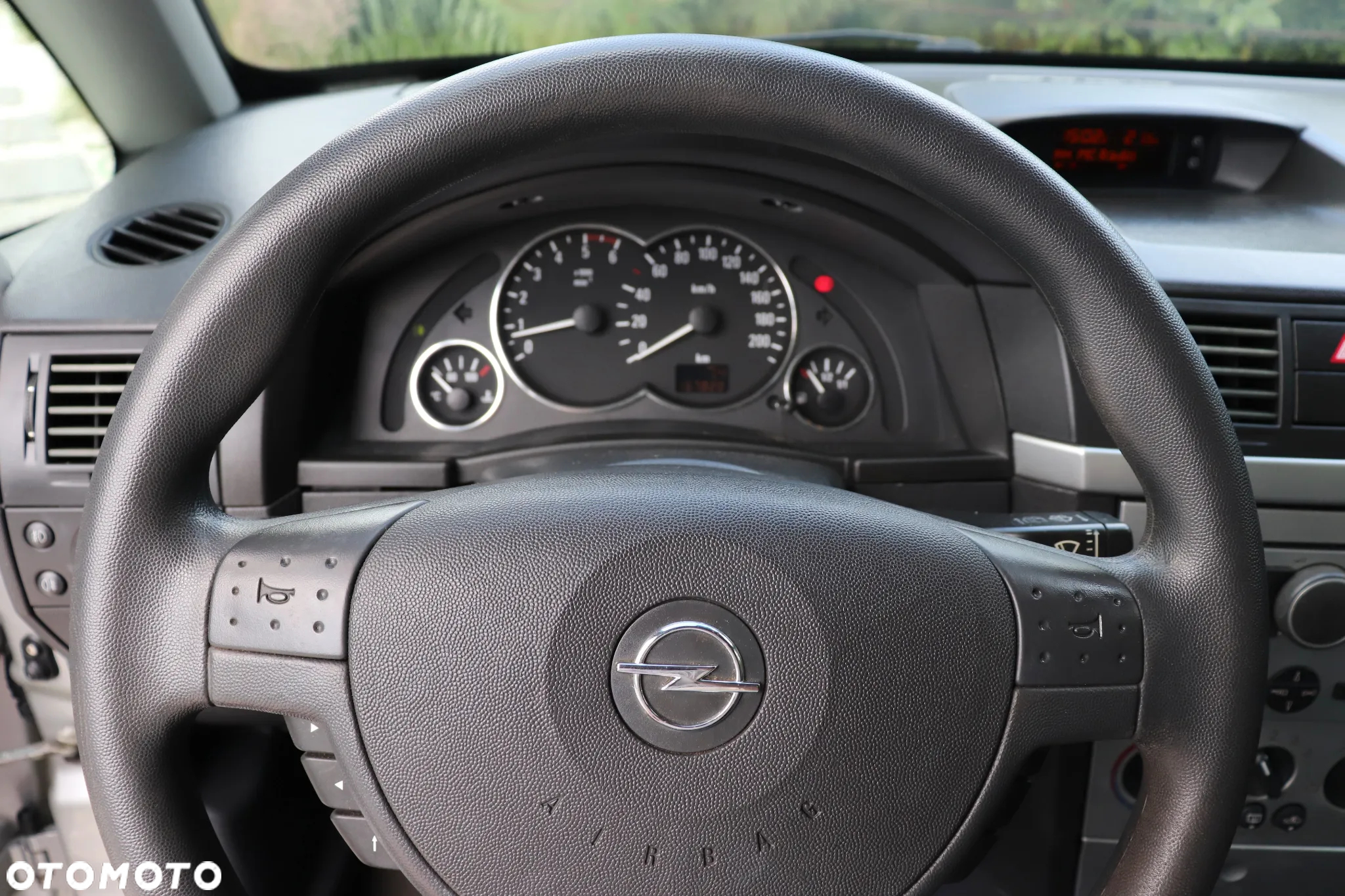 Opel Meriva - 14