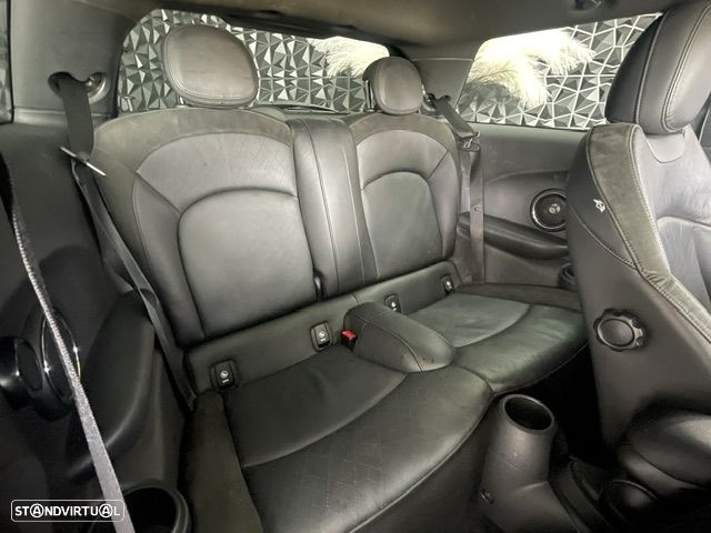 MINI 3 Portas Cooper Aut. - 29