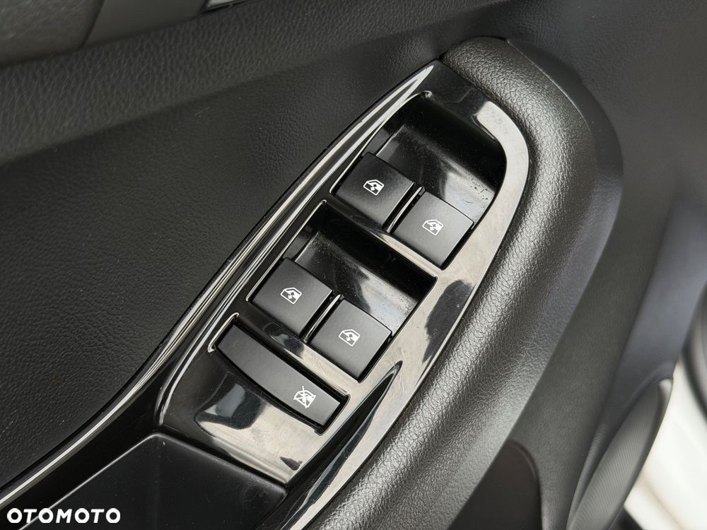 Chevrolet Orlando - 29