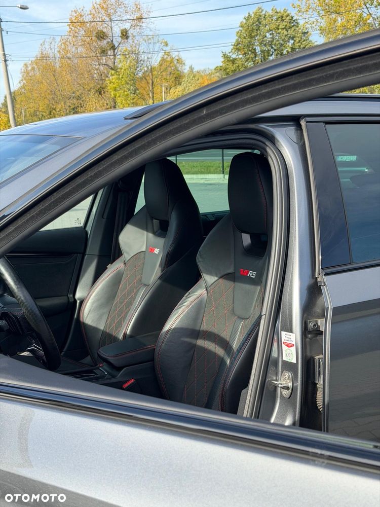 Skoda Octavia 2.0 TDI DSG RS Plus - 20