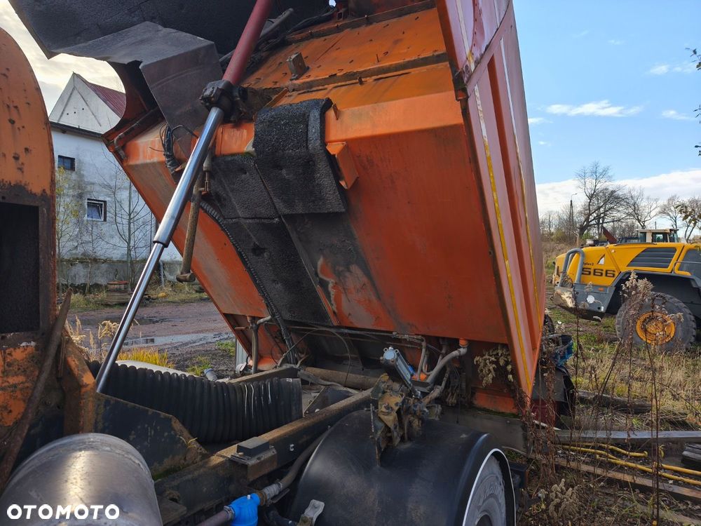 Mercedes-Benz 1824 L - 39