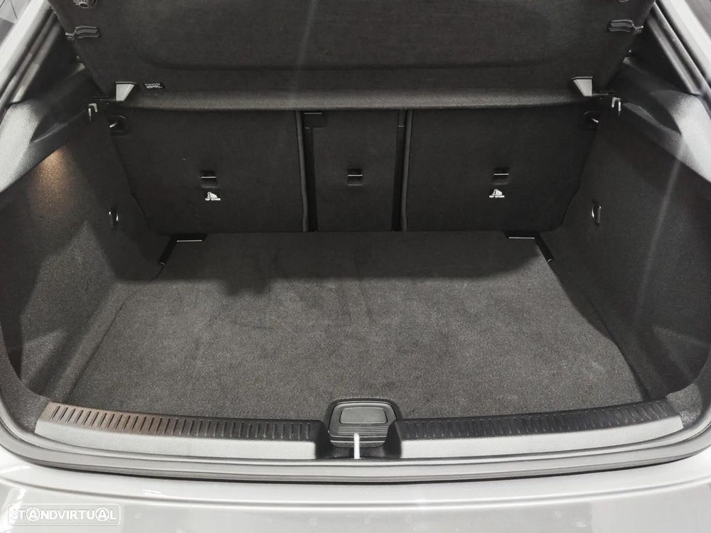 Mercedes-Benz A 180 - 21