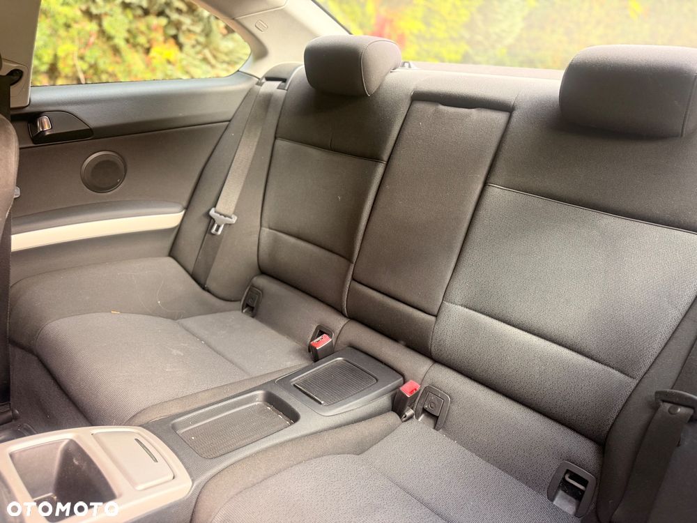 BMW Seria 3 320i - 9