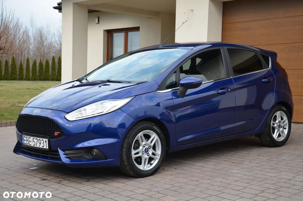 Ford Fiesta 1.0 EcoBoost STart-Stop Titanium - 1