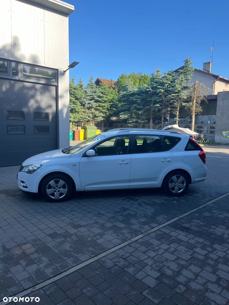 Kia Ceed 1.6 Crdi Comfort + - 6