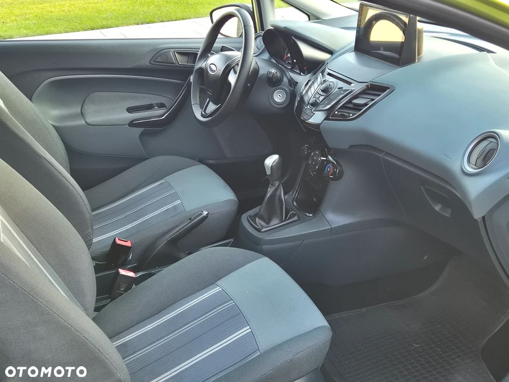 Ford Fiesta 1.25 Champions Edition - 20