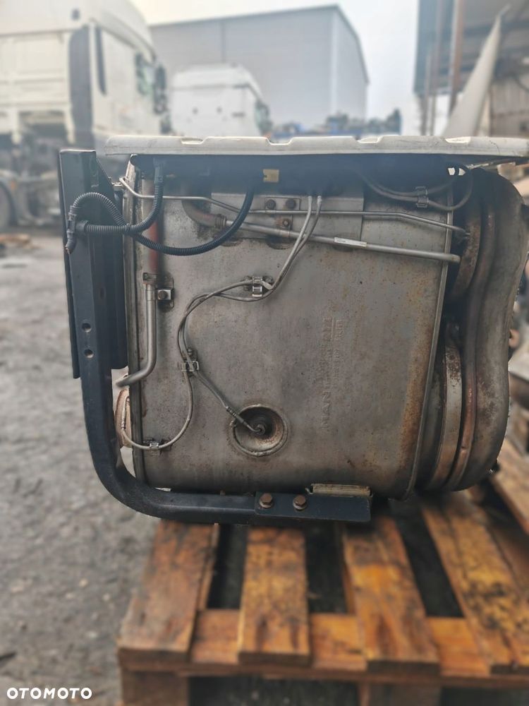 WYDECH KATALIZATOR MAN TGX TGS EURO 6 - 3