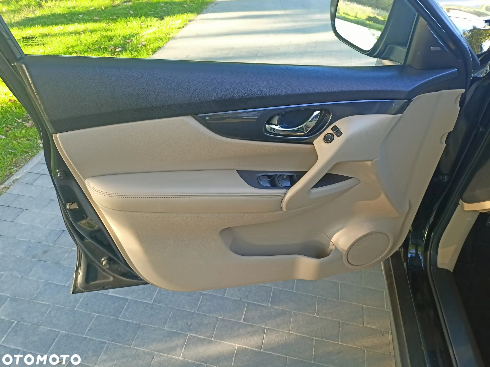 Nissan Rogue - 9