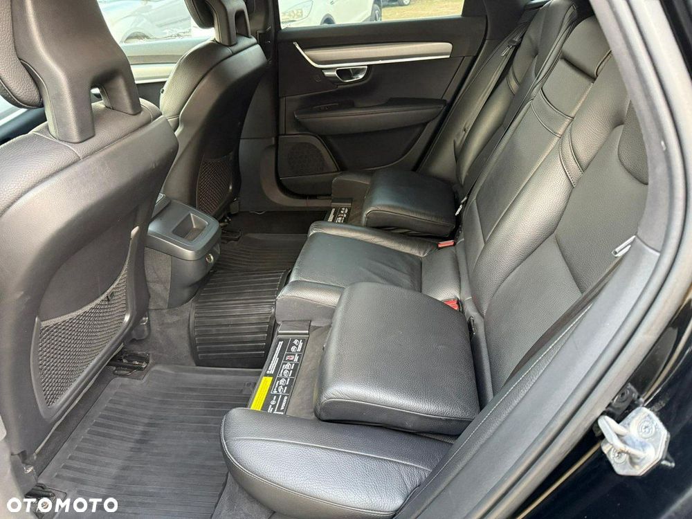 Volvo V90 T5 Momentum - 17
