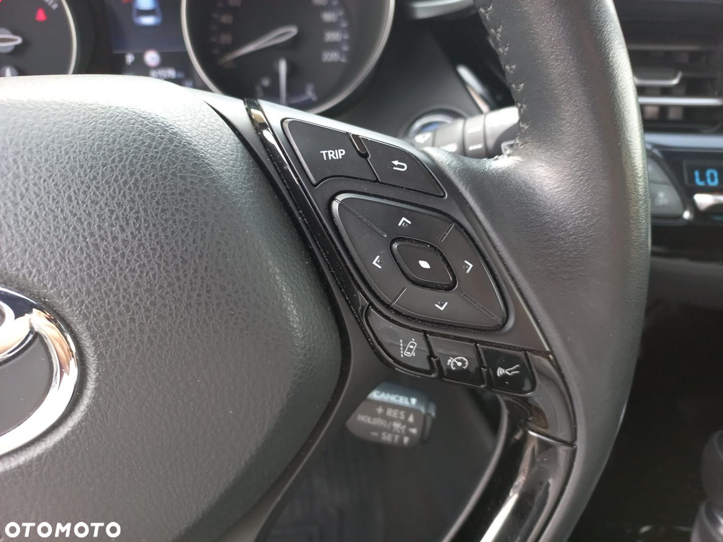 Toyota C-HR - 21