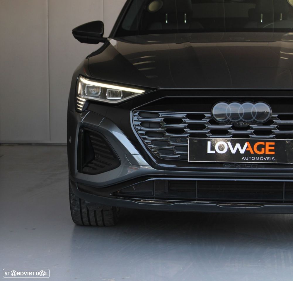 Audi Q8 e-Tron 50 quattro S line - 37