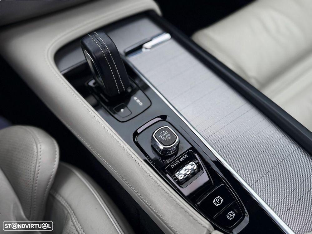 Volvo XC 90 2.0 T8 PHEV R-Design AWD - 23