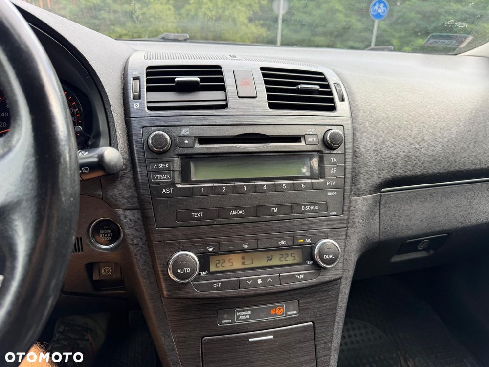 Toyota Avensis 2.2 D-4D Prestige - 17