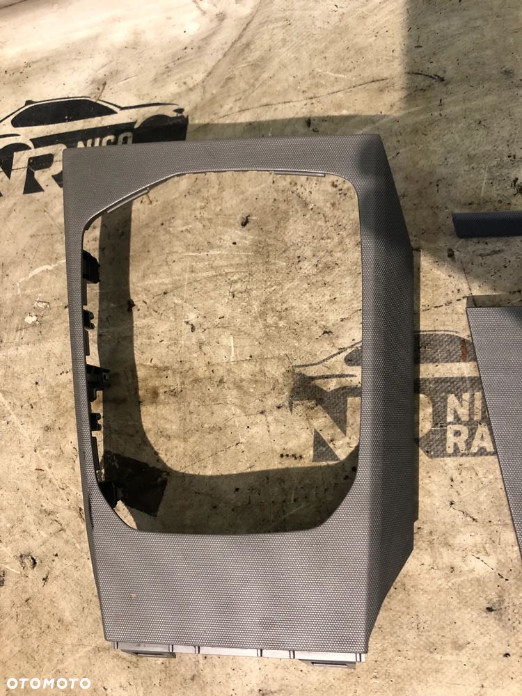 DEKORY TUNELU BMW 3 G20 G21 ALU MESH KOMPLET - 6