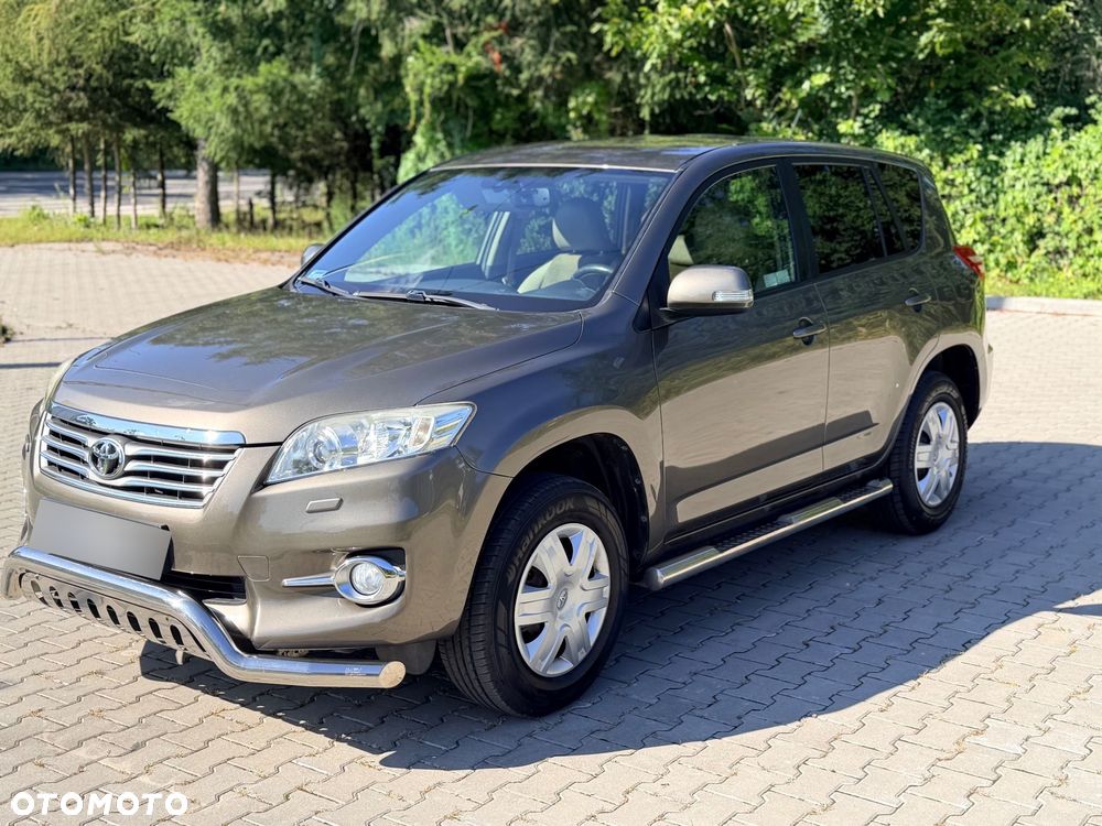 Toyota RAV4 - 10