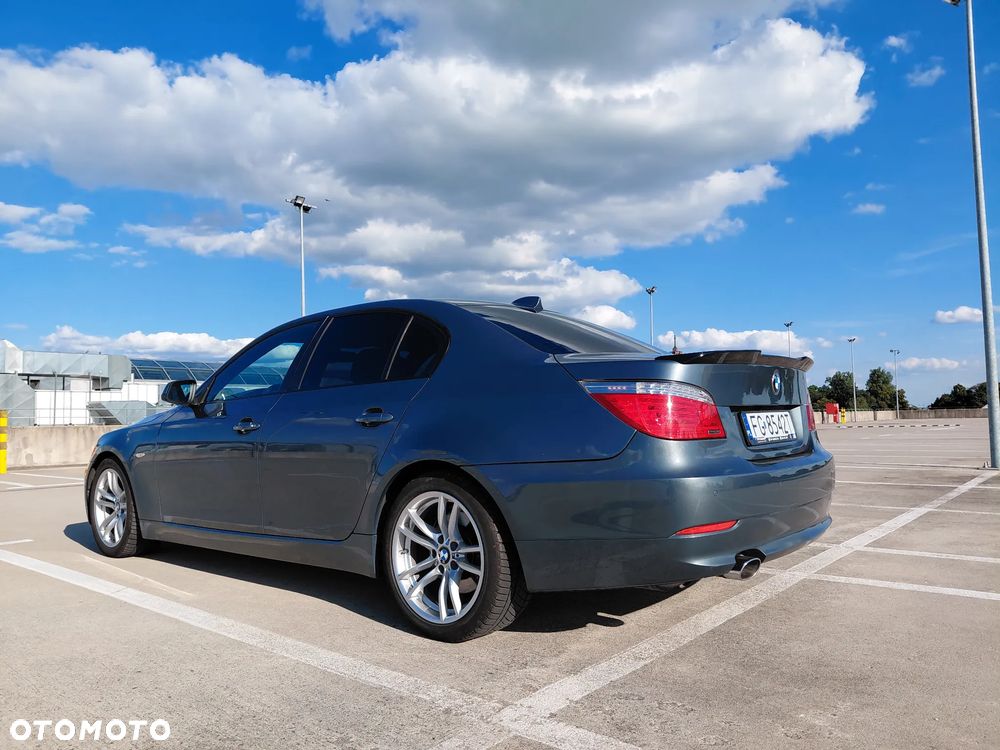 BMW Seria 5 520d Edition Sport - 16