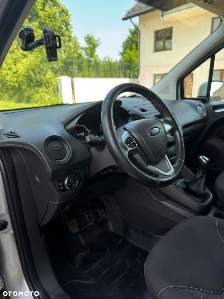 Ford Courier - 7