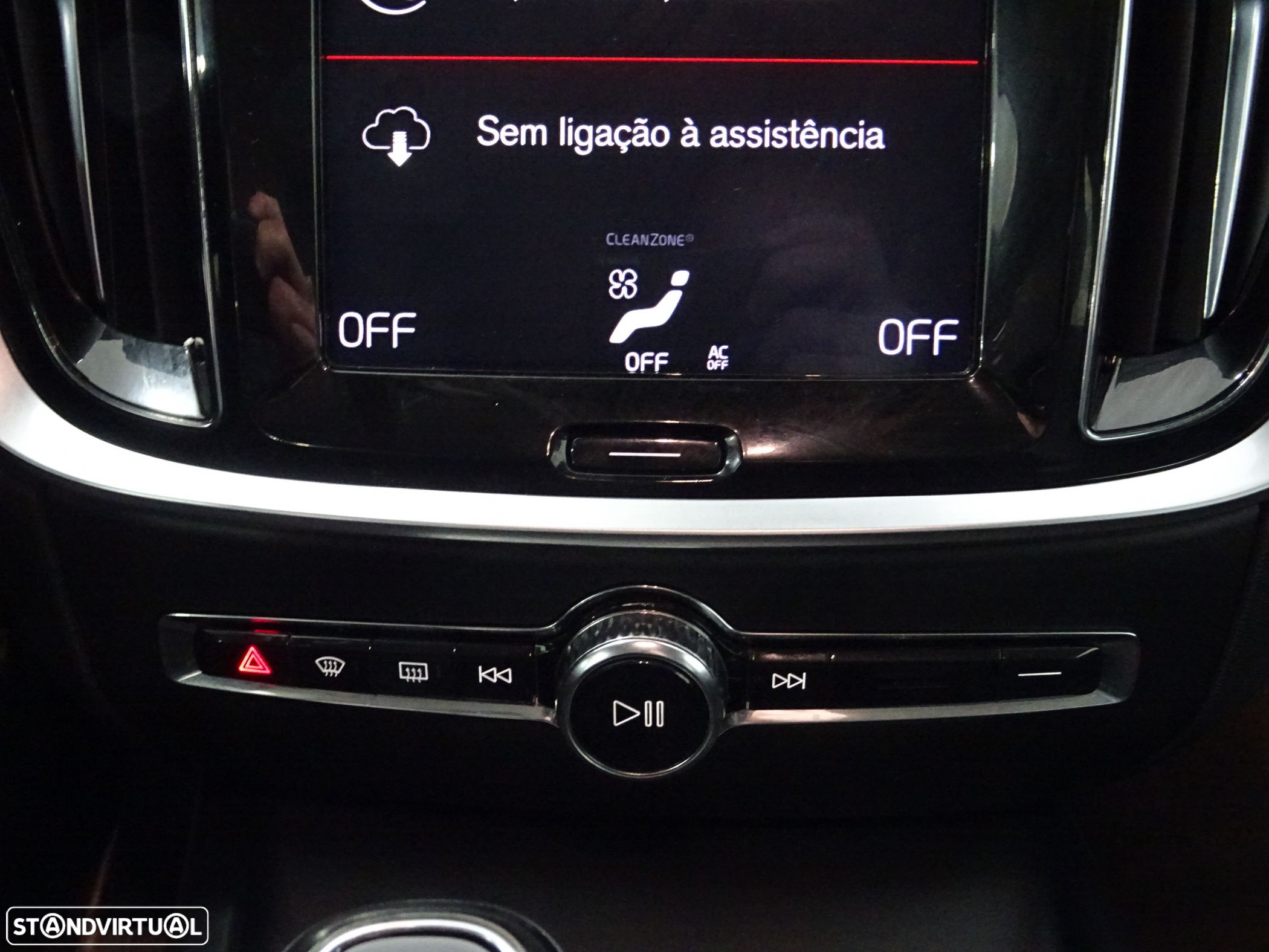 Volvo V60 2.0 D3 Momentum - 16
