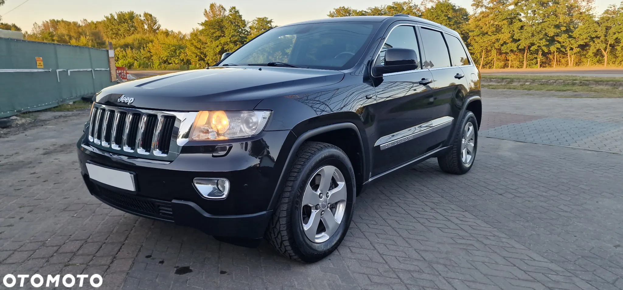 Jeep Grand Cherokee 3.0 CRD Laredo - 37