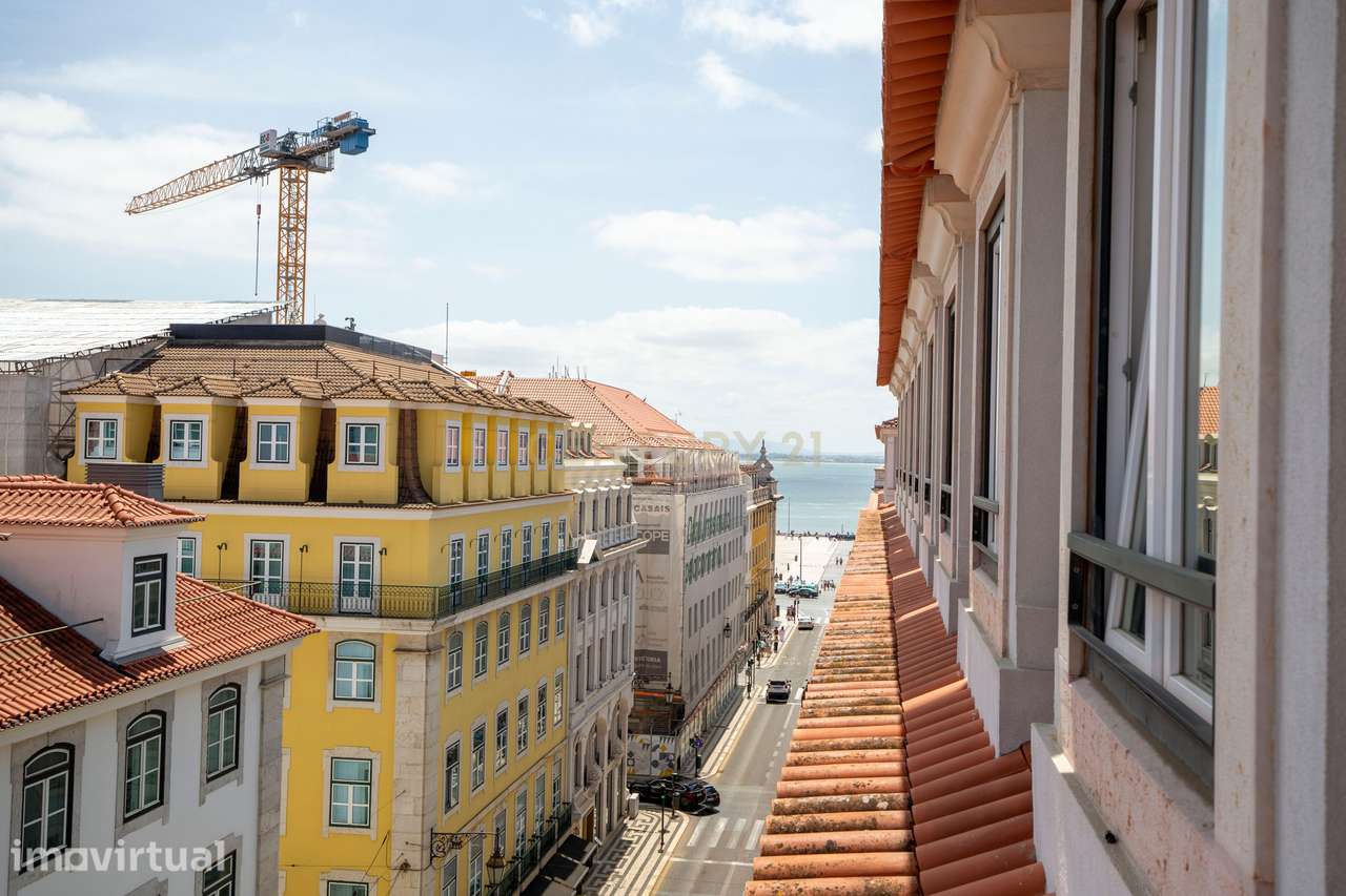 T2 Duplex de Luxo no CHIADO com Vista Rio - Grande imagem: 2/18