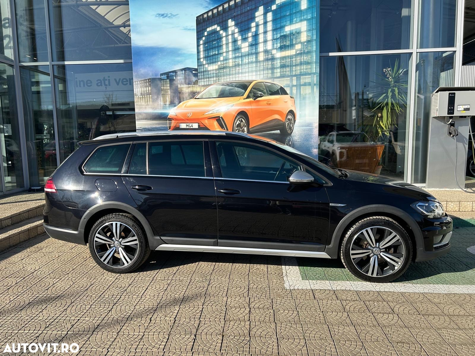 Volkswagen Golf Alltrack 2.0 TDI 4Motion BlueMotion Techn DSG - 2