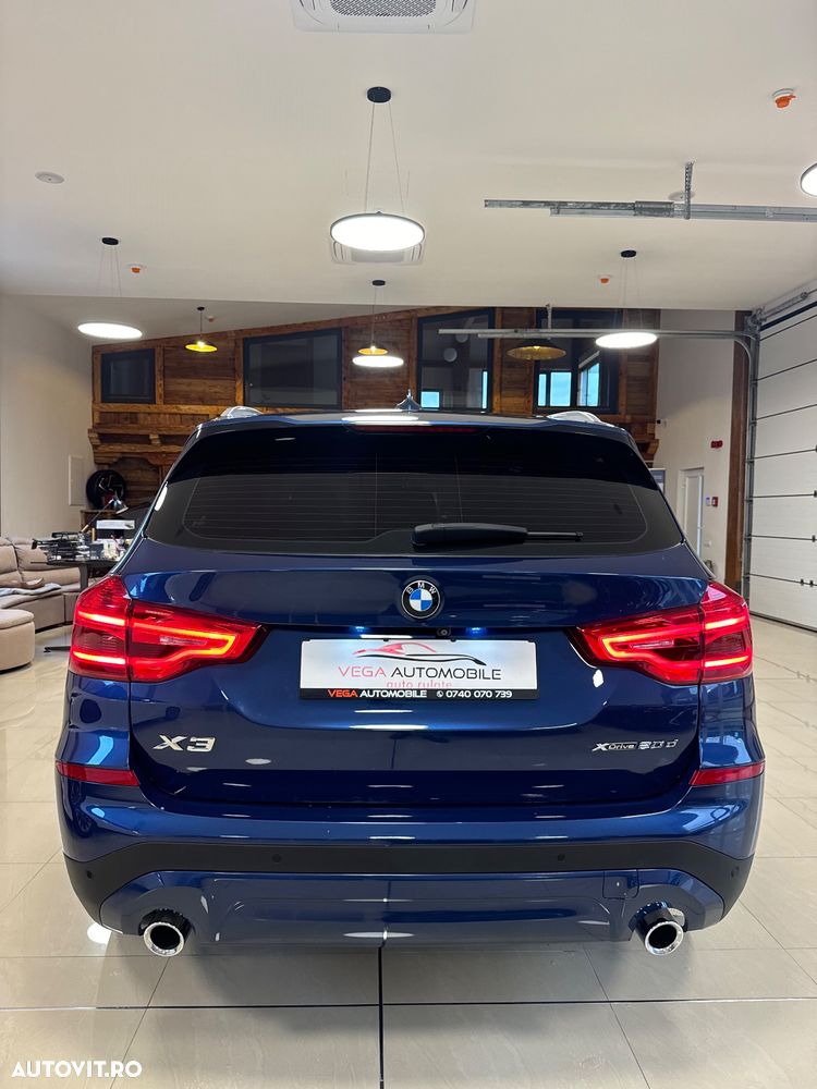 BMW X3 xDrive20d AT Luxury Line - 31