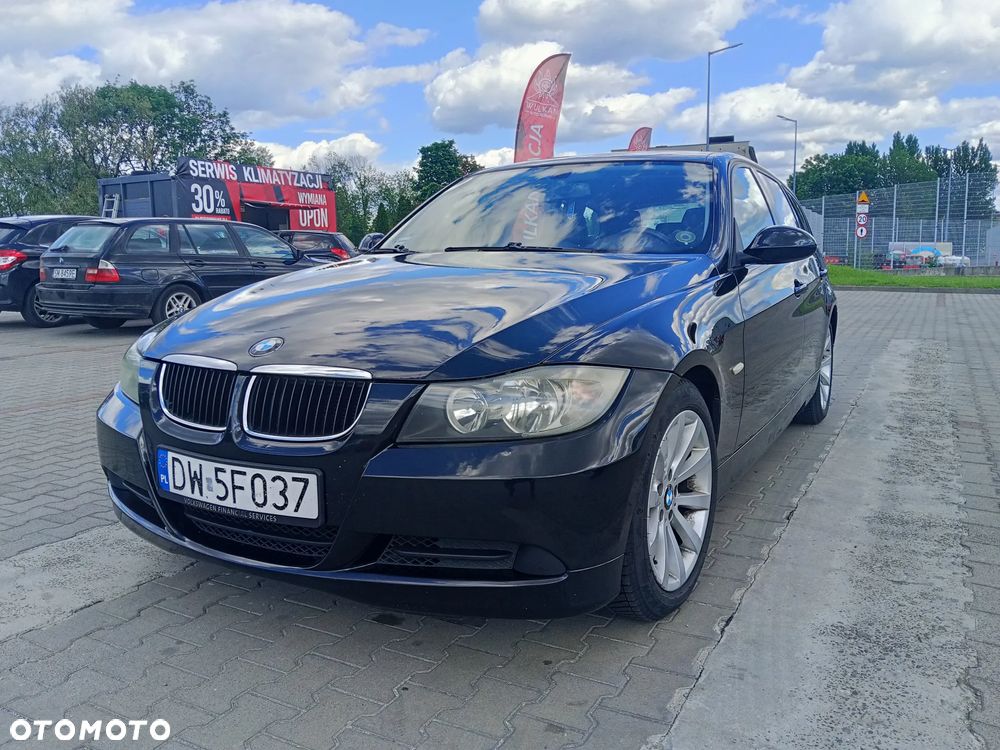 BMW Seria 3 318d - 1