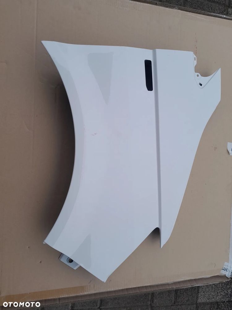 Vw T6 błotnik prawy