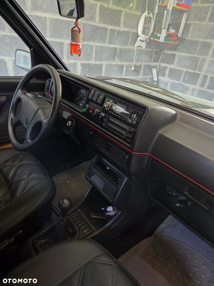 Volkswagen Golf - 11