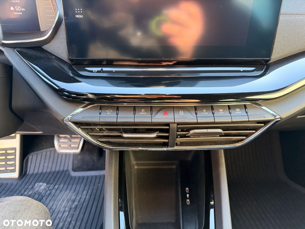 Skoda Octavia ver-1-5-tsi-e--tec-style-dsg - 19