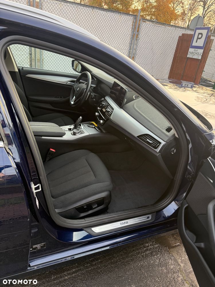BMW Seria 5 520d Efficient Dynamics - 6