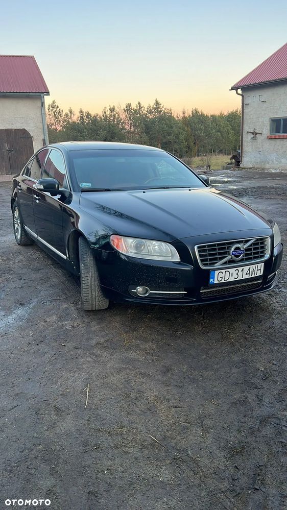 Volvo S80