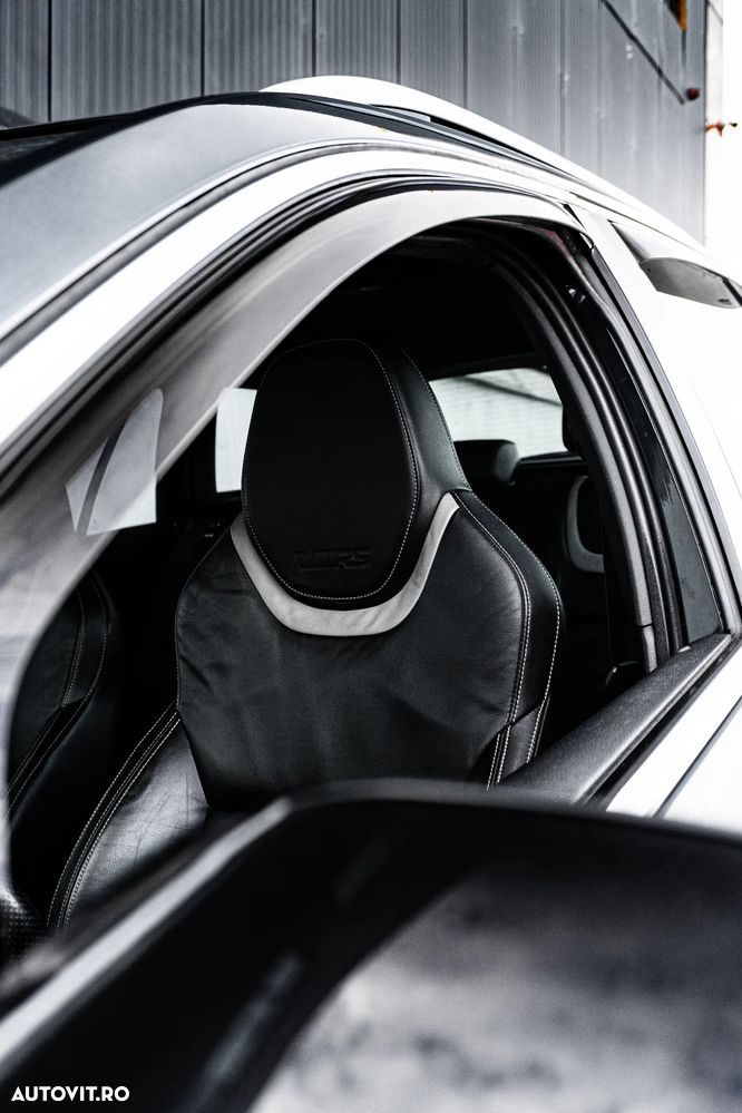 Skoda Octavia Combi 2.0 TDI DSG RS - 9