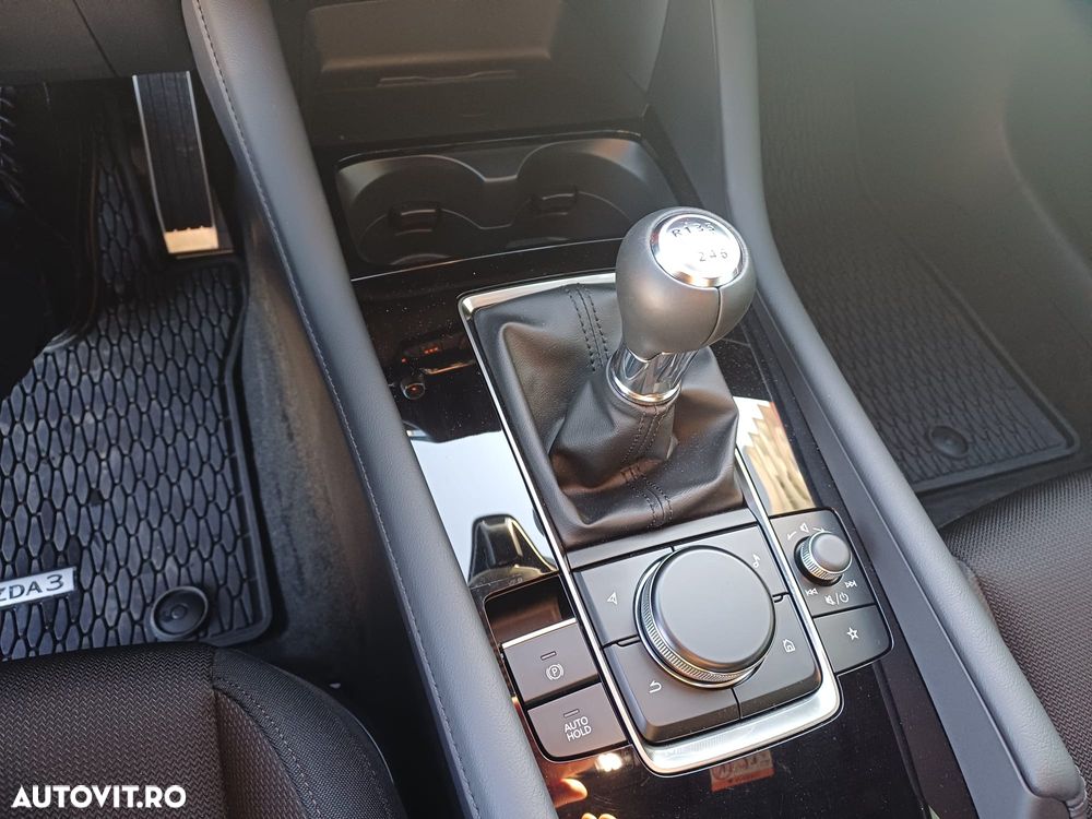 Mazda 3 e-Skyactiv X186 MHEV Center-Line - 19