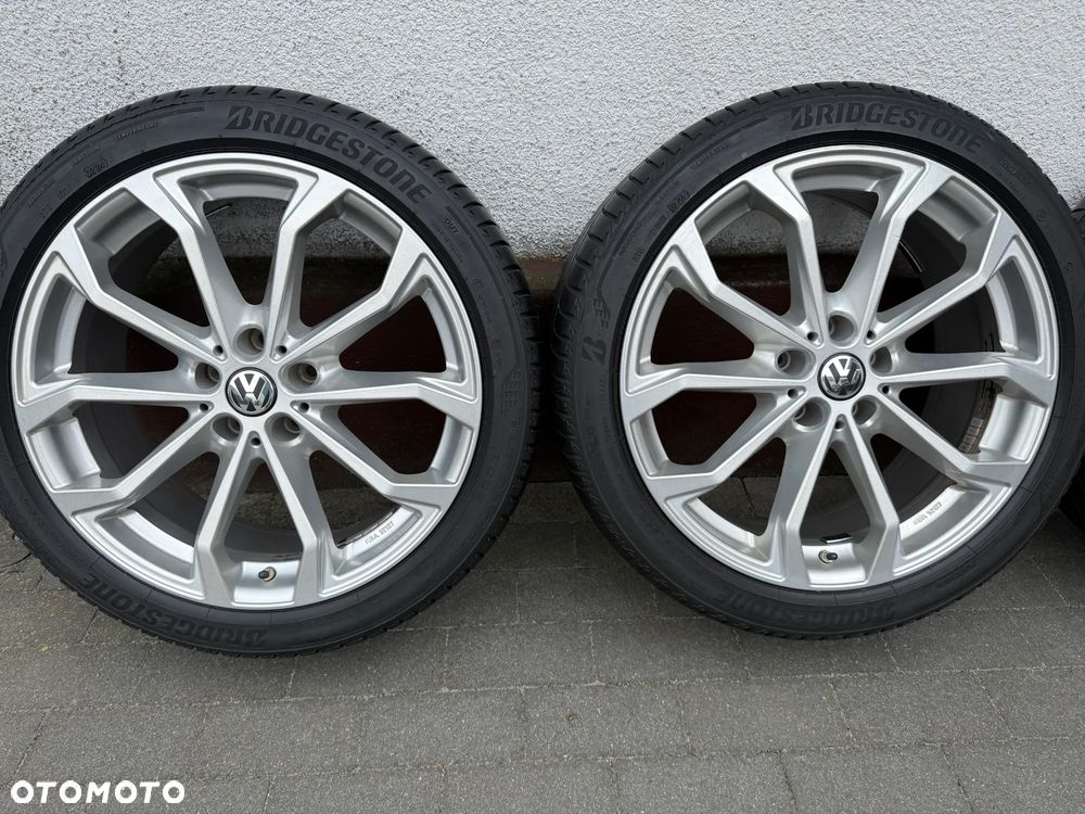 245 40 19 / VW Arteon Passat Skoda SuperB AUDI A4 A5 A6 BMW 3 G20 G21 5 G30 G31 / 5x112 / POLECAM - 3