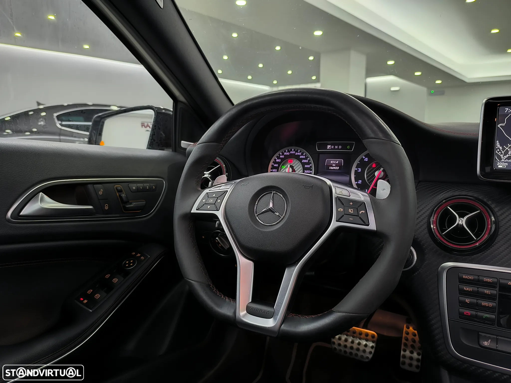 Mercedes-Benz A 45 AMG 4Matic Speedshift 7G-DCT - 40