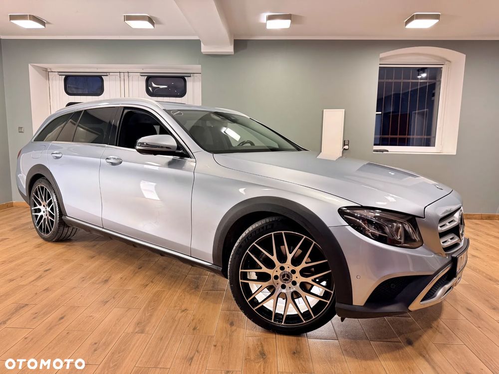 Mercedes-Benz Klasa E 220 d 4-Matic All-Terrain - 11