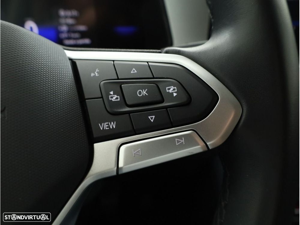 VW T-Roc 1.0 TSI Urban - 18