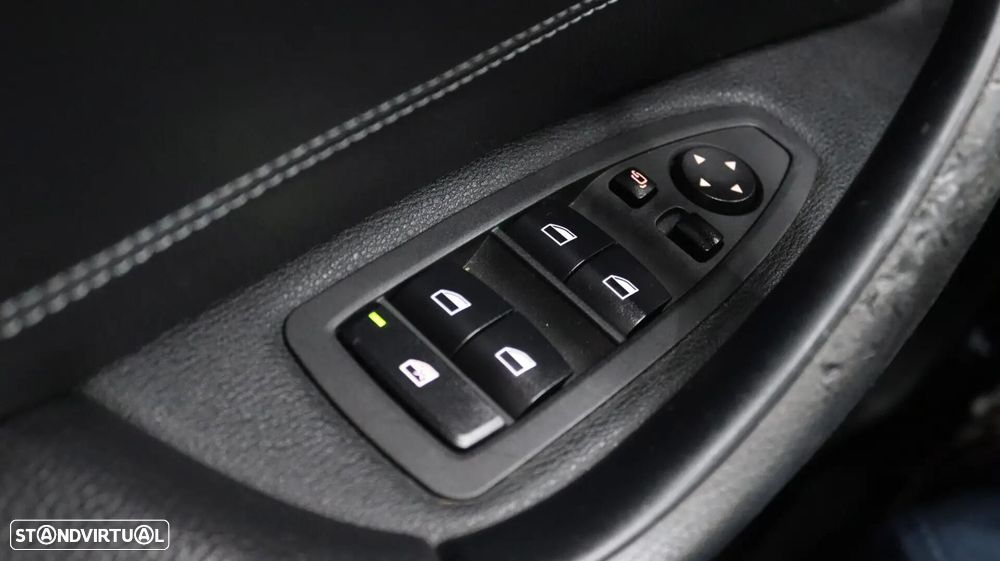 BMW X1 18 d sDrive xLine Auto - 21