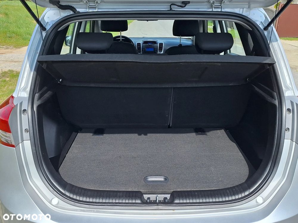 Hyundai ix20 - 10