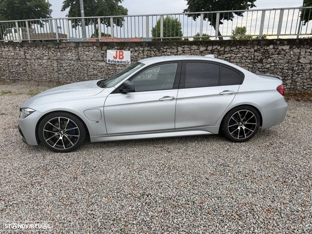 BMW 330 e iPerformance Pack M - 5