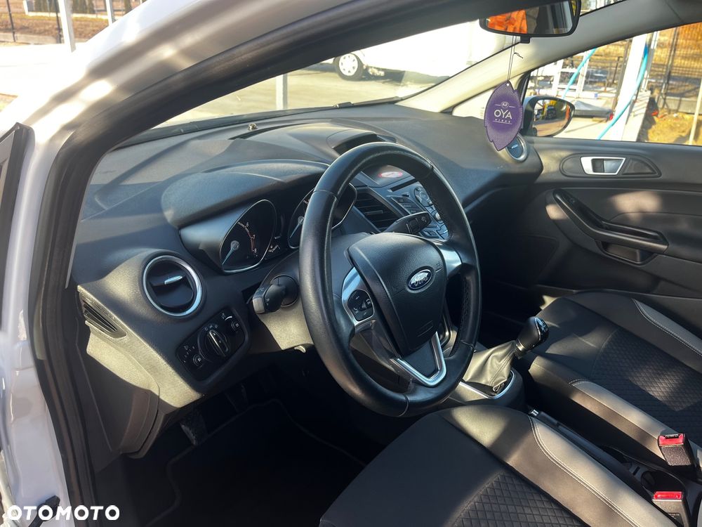 Ford Fiesta - 19