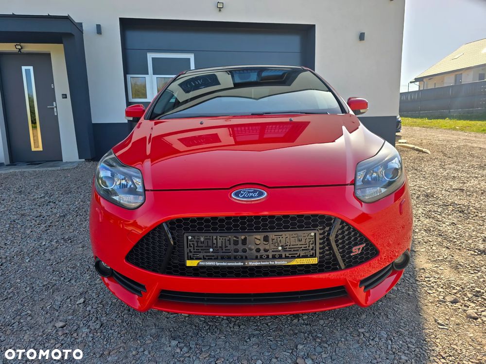 Ford Focus 2.0 EcoBoost ST mit Leder-Sport-Paket - 2