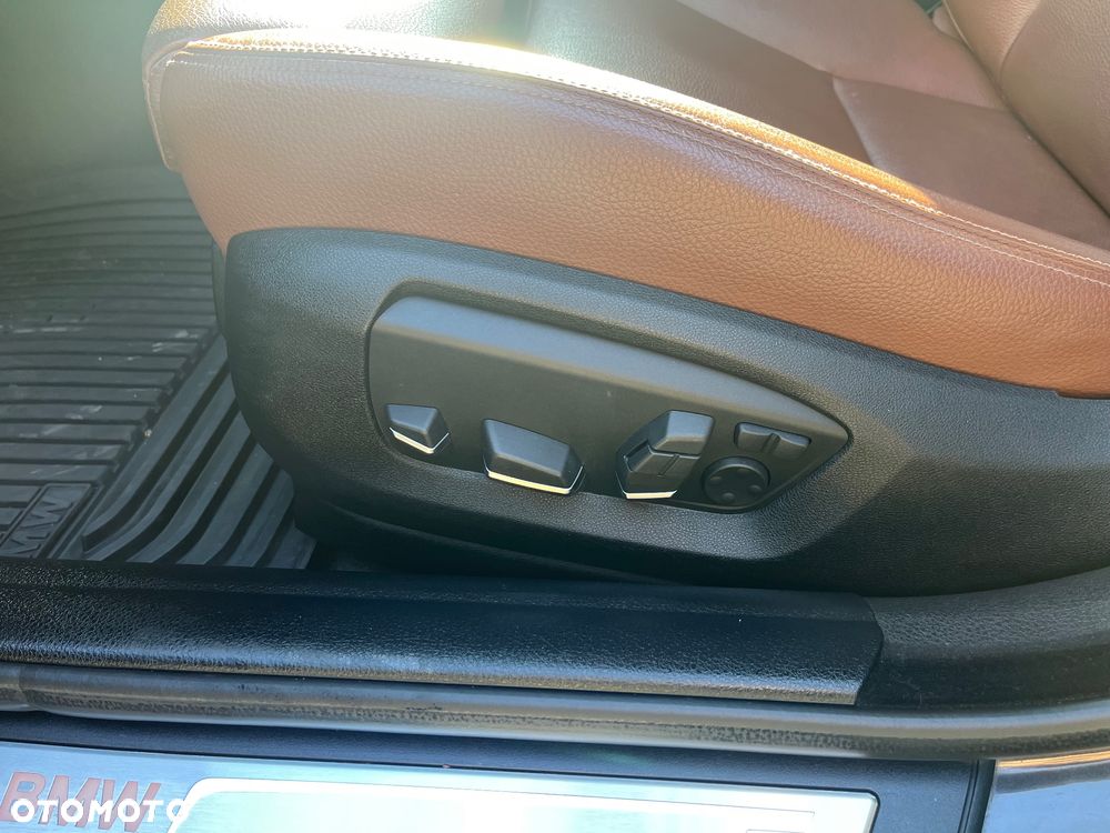 BMW Seria 5 530d xDrive - 24