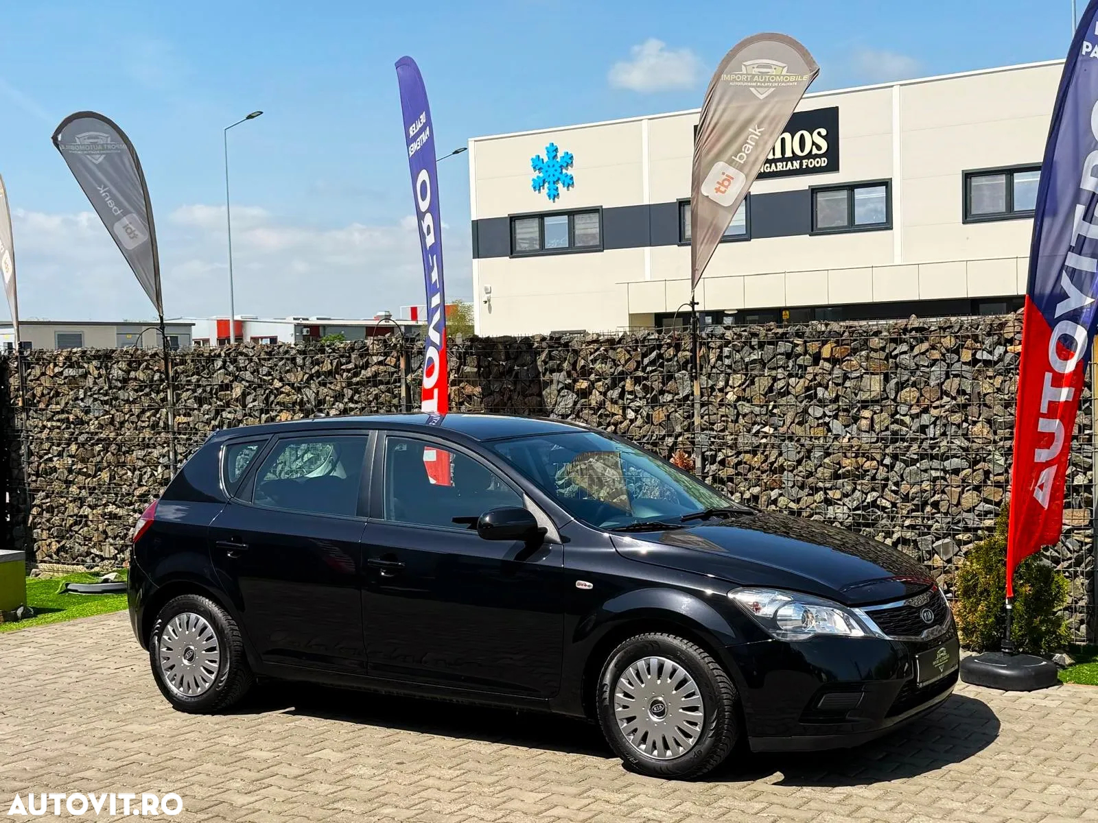 Kia Ceed - 10