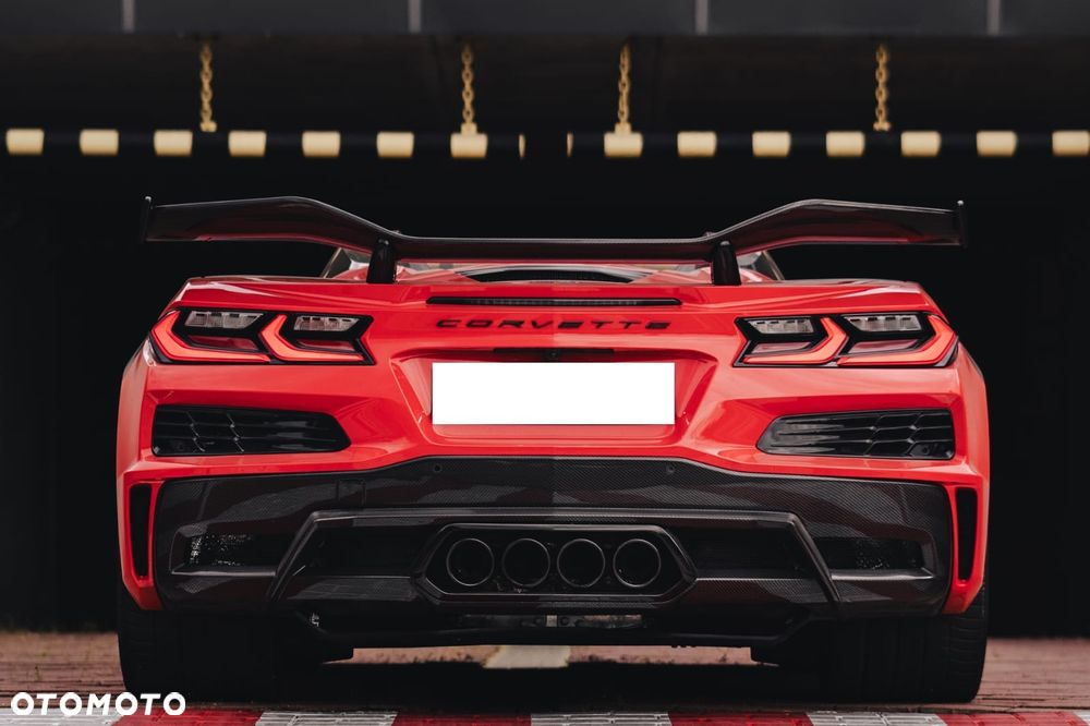 Chevrolet Corvette - 4