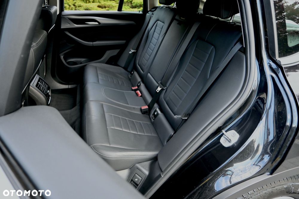 BMW X4 xDrive20d Business Edition sport - 28
