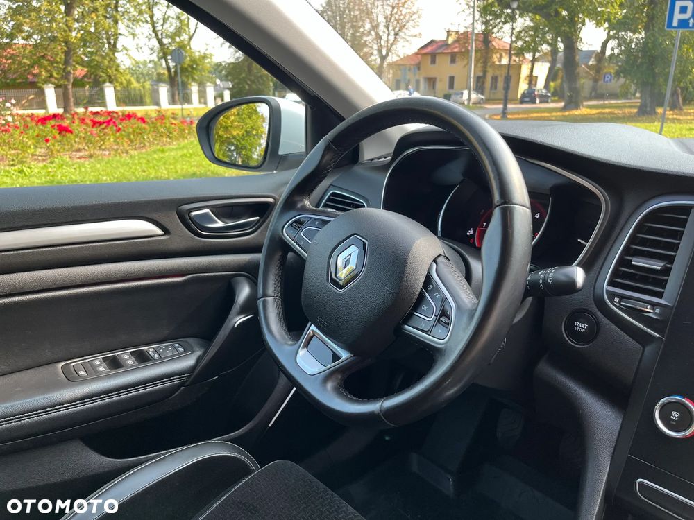Renault Megane 1.5 Blue dCi Intens - 12